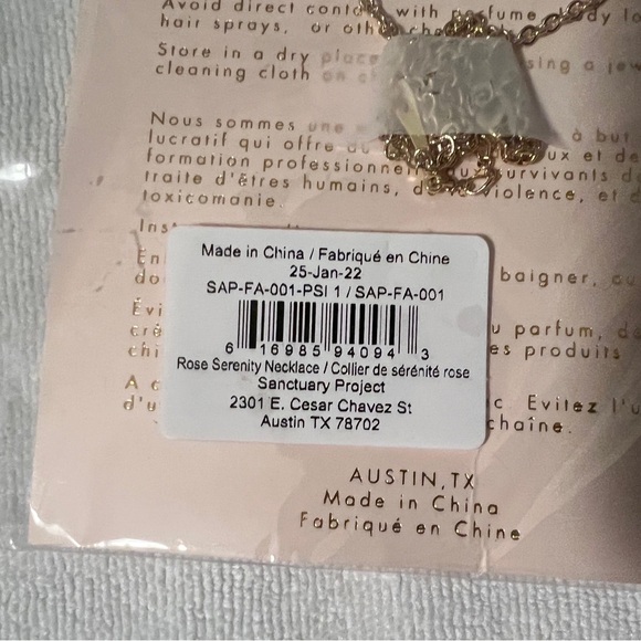 🌹NWT🌹 SANCTUARY PROJECT Rose Serenity Necklace - Picture 7 of 8
